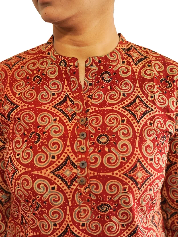 AJARAKH MAROON INDIGO (B2C) NATÜRLICHER KURZER KURTIS